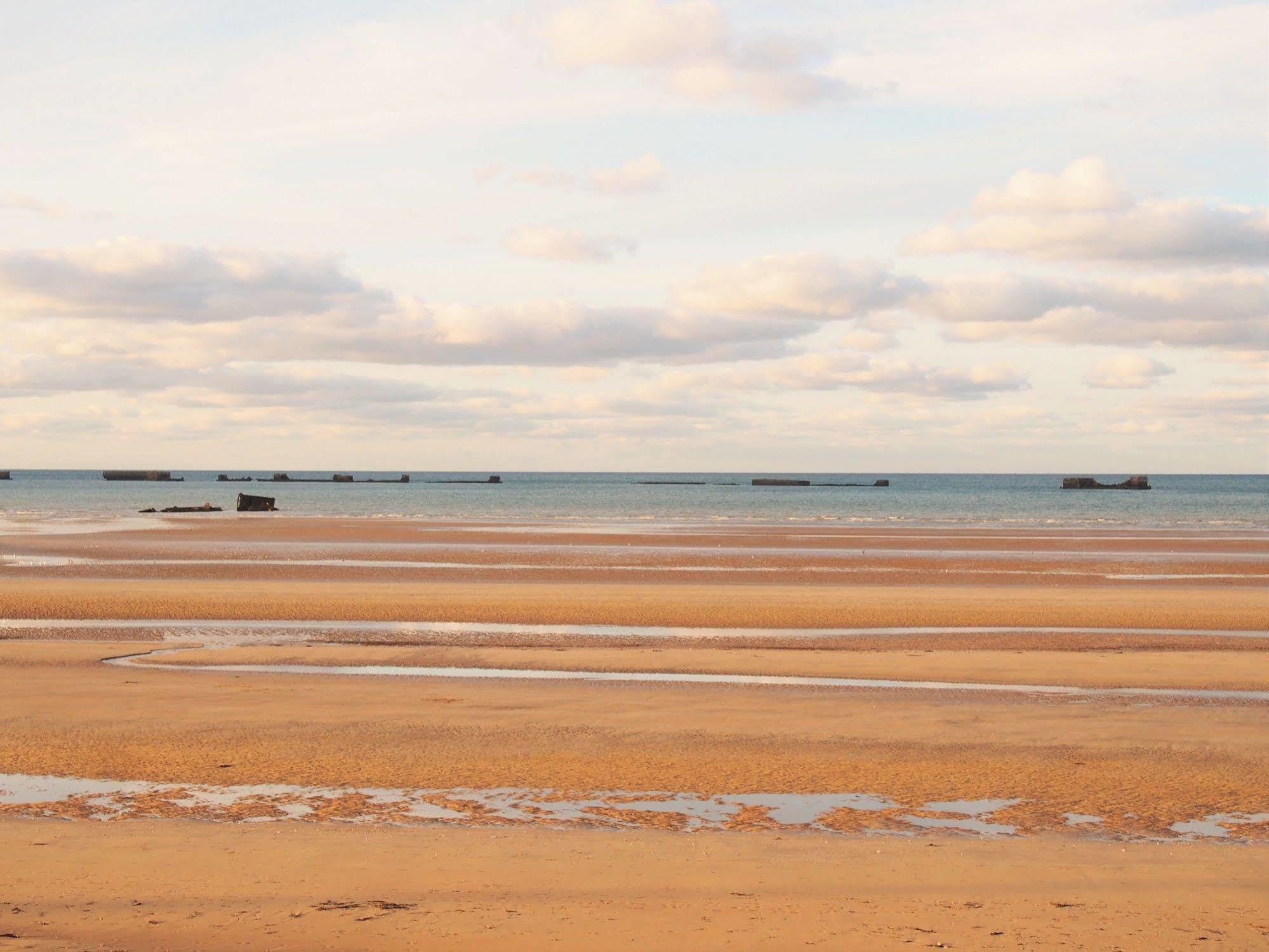Gites En Normandie En Front De Mer A Asnelles , 3Km D'Arromanches, 10Km De Bayeux Zewnętrze zdjęcie